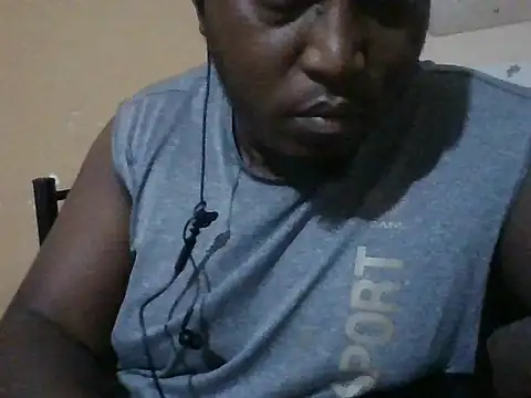 Snapshot of honeyswit chatting on November 23, 2025, 9:14 pm honeyswit online show from November 23, 2025, 9:14 pm