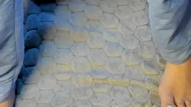 MaggieCake online show from November 6, 2025, 5:08 am