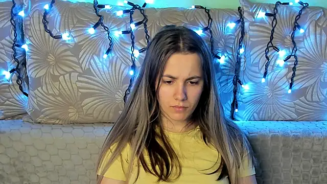 MaggieCake online show from February 17, 2026, 3:47 am