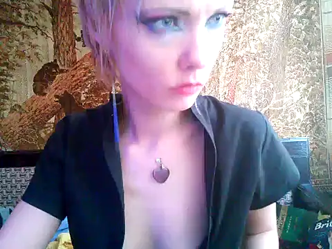 Snapshot of WildMissNiks chatting on February 3, 2025, 12:03 pm WildMissNiks online show from February 3, 2025, 12:03 pm