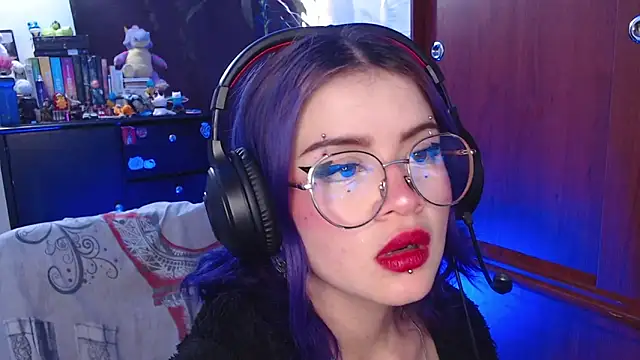 Snapshot of Raventh_ chatting on October 21, 2025, 1:45 pm Raventh  online show from October 21, 2025, 1:45 pm