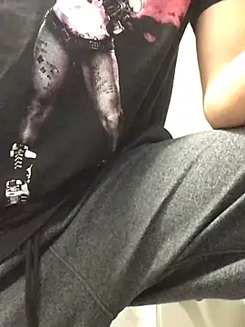 Snapshot of 69RIPsta69 chatting on March 10, 2025, 4:17 am 69RIPsta69 online show from March 10, 2025, 4:17 am