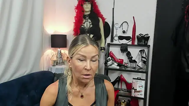 crystaLUX online show from September 11, 2025, 4:23 am