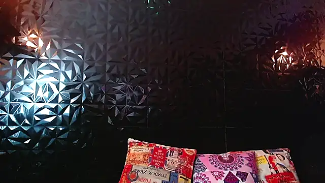 PINK  LOLA1 online show from October 3, 2025, 11:57 pm