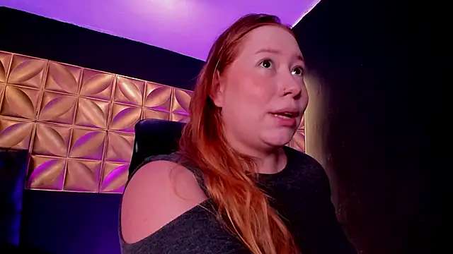 hannamartinn online show from September 23, 2025, 4:54 pm