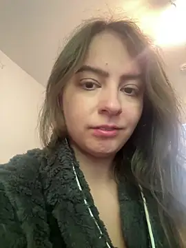 eleonoree online show from April 28, 2026, 1:38 pm