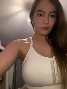 Snapshot of eleonoree chatting on April 30, 2026, 11:42 pm eleonoree online show from April 30, 2026, 11:42 pm