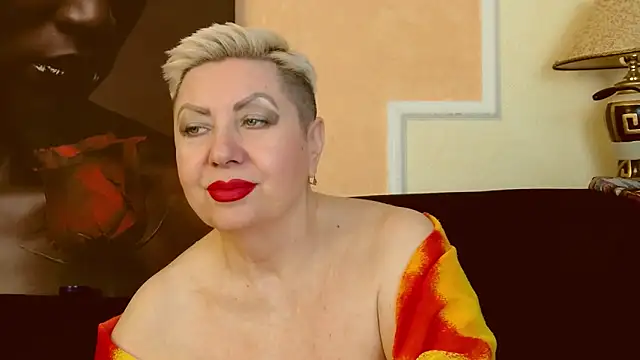 LadyPosh online show from January 15, 2025, 9:30 pm