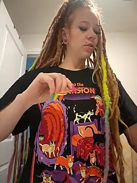 LucidLucy online show from September 24, 2025, 1:36 pm