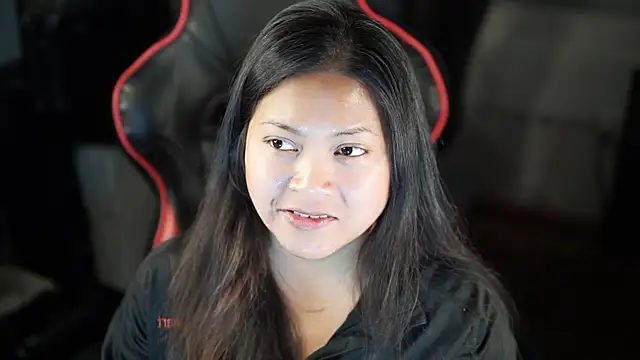 Snapshot of Bubbleliyah chatting on December 14, 2024, 3:40 am Bubbleliyah online show from December 14, 2024, 3:40 am