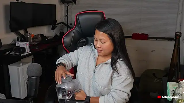 Snapshot of Bubbleliyah chatting on October 10, 2025, 4:11 am Bubbleliyah online show from October 10, 2025, 4:11 am