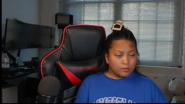 Snapshot of Bubbleliyah chatting on March 31, 2026, 11:54 am Bubbleliyah online show from March 31, 2026, 11:54 am