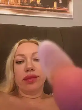 SofiaJoy online show from September 29, 2025, 7:30 pm