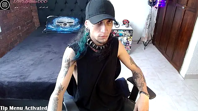 davidroses420 online show from November 24, 2025, 6:29 pm