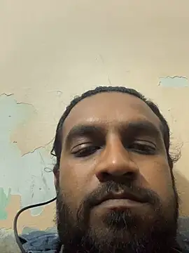 Snapshot of Rocky_1907 chatting on February 14, 2025, 8:37 pm Rocky 1907 online show from February 14, 2025, 8:37 pm