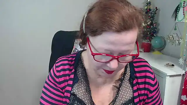 Adelewildx online show from January 14, 2025, 8:41 am