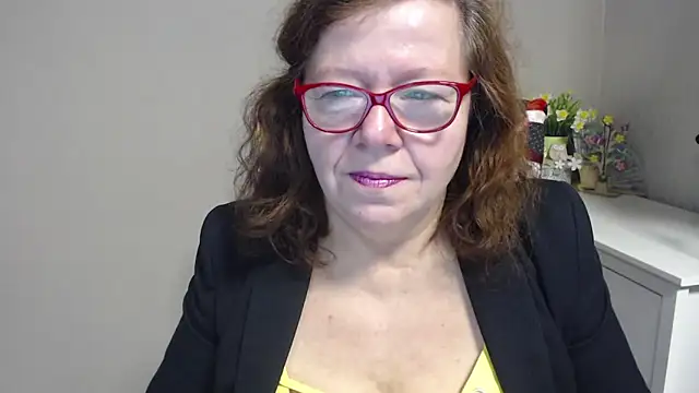 Adelewildx online show from February 13, 2025, 4:54 am