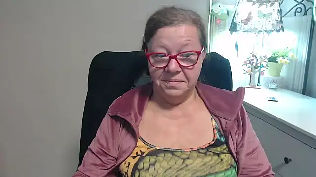 Adelewildx online show from September 23, 2025, 3:20 am