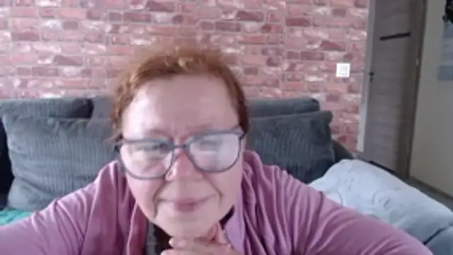 Adelewildx online show from October 17, 2025, 10:51 am