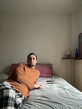 couplepenetration online show from February 11, 2025, 2:02 pm