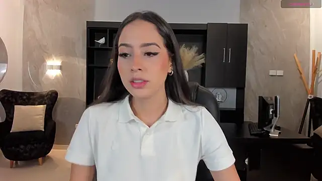 BrennaWalker online show from January 4, 2025, 7:13 pm