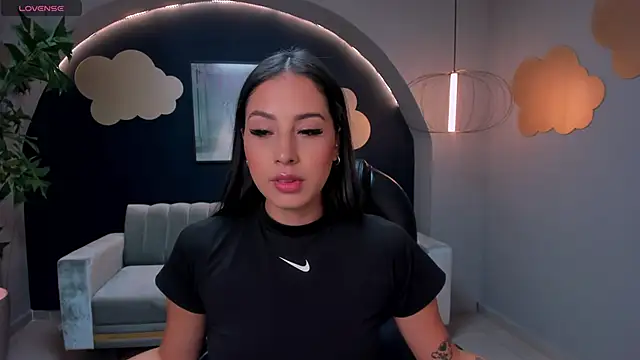 BrennaWalker online show from February 1, 2025, 3:08 am