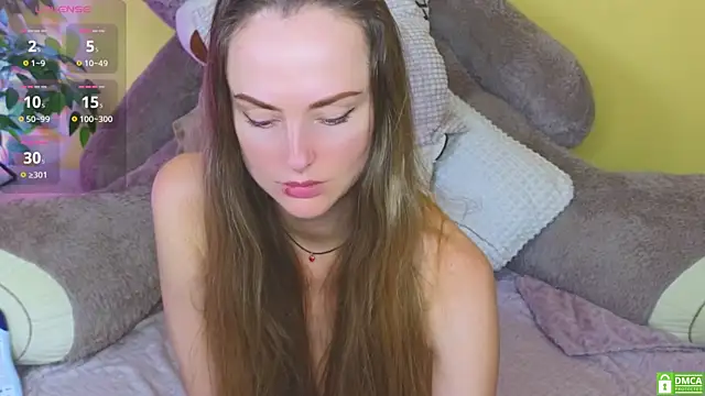 SuchArt  online show from February 10, 2025, 6:35 pm