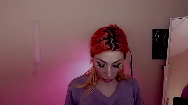 Snapshot of AnnieGOld_ chatting on December 27, 2024, 8:45 am AnnieGOld  online show from December 27, 2024, 8:45 am
