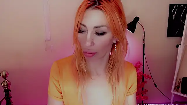 Snapshot of AnnieGOld_ chatting on December 27, 2024, 10:26 pm AnnieGOld  online show from December 27, 2024, 10:26 pm