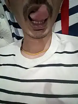 Snapshot of dreamtoungelick69 chatting on December 12, 2024, 7:37 pm dreamtoungelick69 online show from December 12, 2024, 7:37 pm