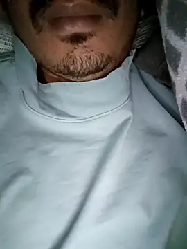 Snapshot of dreamtoungelick69 chatting on March 14, 2025, 6:39 pm dreamtoungelick69 online show from March 14, 2025, 6:39 pm