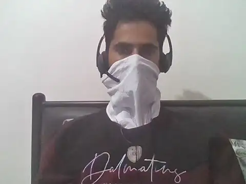 Snapshot of dreamtoungelick69 chatting on November 3, 2025, 4:19 pm dreamtoungelick69 online show from November 3, 2025, 4:19 pm