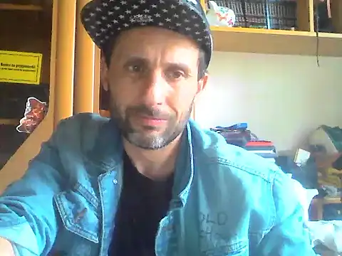 Snapshot of FireFox_Feel chatting on March 22, 2025, 1:41 pm FireFox Feel online show from March 22, 2025, 1:41 pm