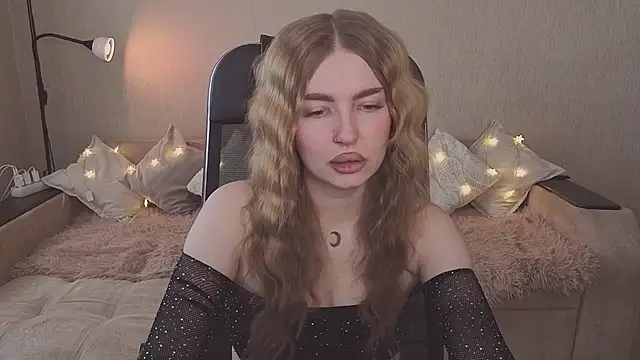 ViolettaLopez online show from February 17, 2026, 12:56 pm