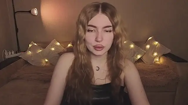 ViolettaLopez online show from February 25, 2026, 2:59 pm