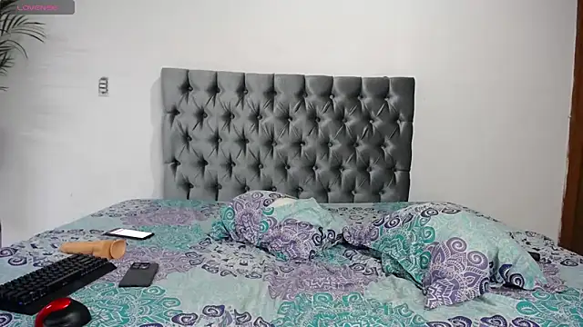 ashley morgan 18 online show from February 14, 2025, 5:19 am