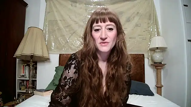 Snapshot of LemmieRed chatting on October 13, 2025, 7:30 am LemmieRed online show from October 13, 2025, 7:30 am