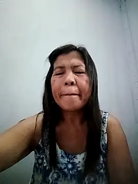 TropicalFlower online show from December 18, 2025, 3:01 am