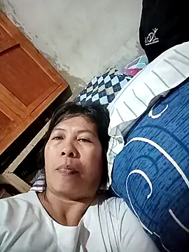 TropicalFlower online show from February 13, 2026, 3:02 am