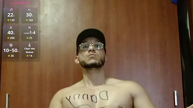 MarcusMilarc online show from September 28, 2025, 8:25 pm