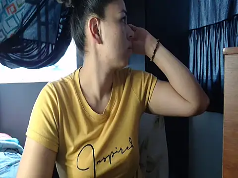 mayhott2 online show from February 7, 2025, 5:29 pm