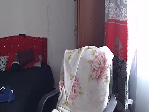 mayhott2 online show from February 19, 2025, 6:21 pm