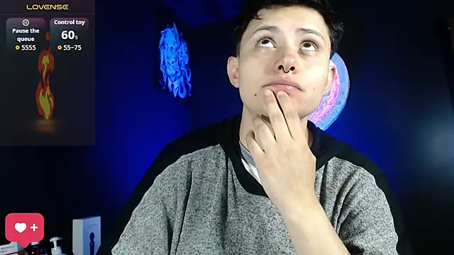 girl intense444 online show from September 19, 2025, 1:01 pm