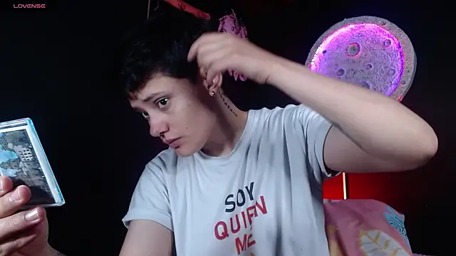 girl intense444 online show from April 16, 2026, 1:45 pm