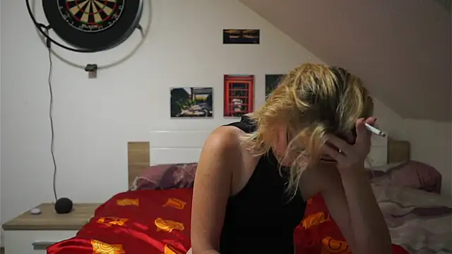 Moistdevil online show from October 6, 2025, 2:03 pm