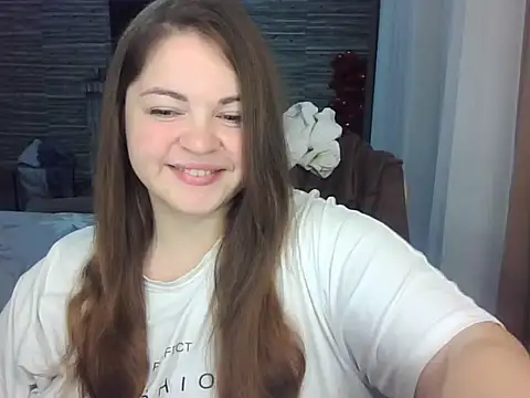 Snapshot of cute__cherry chatting on October 24, 2025, 7:21 pm cute  cherry online show from October 24, 2025, 7:21 pm