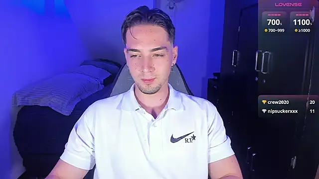 Alex smith00 online show from October 2, 2025, 11:56 pm