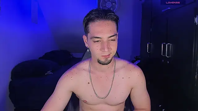 Alex smith00 online show from October 15, 2025, 10:43 pm