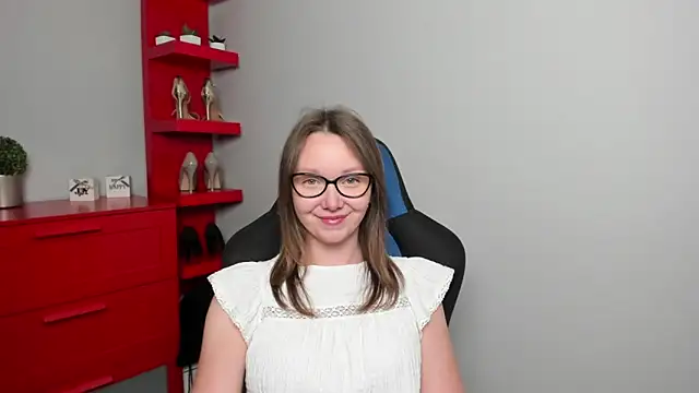 Cookie zoe online show from September 16, 2025, 5:41 am