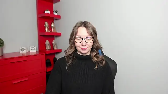 Cookie zoe online show from November 17, 2025, 7:25 am